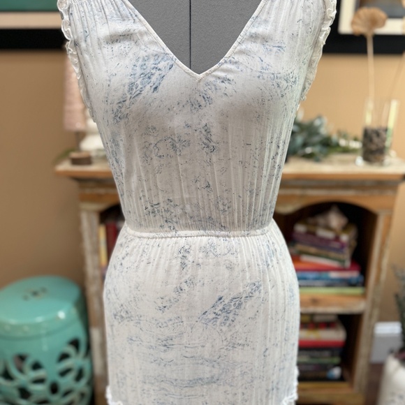 BB Dakota by Steve Madden Crystal Clear Print Tiered Midi Dress - Picture 5 of 8